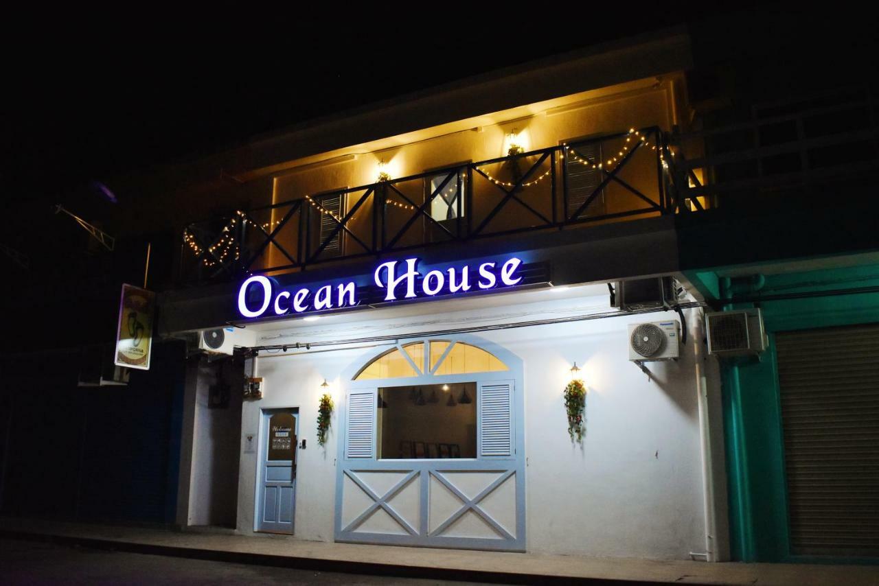 Ocean House Hostel Semporna Kültér fotó