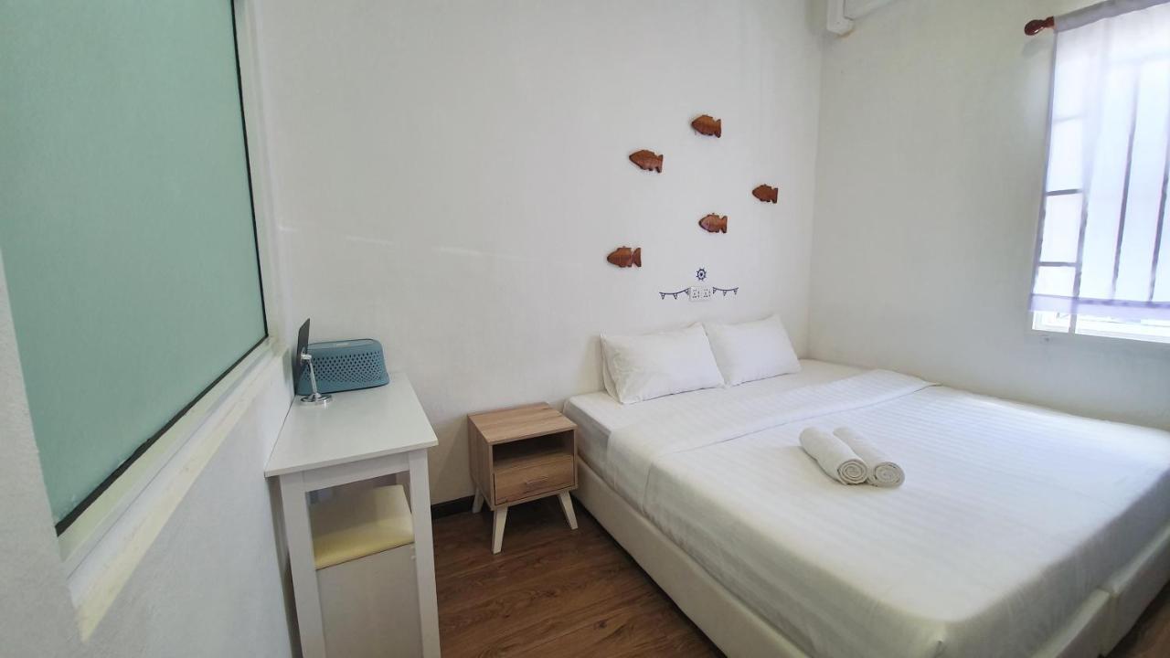 Ocean House Hostel Semporna Kültér fotó