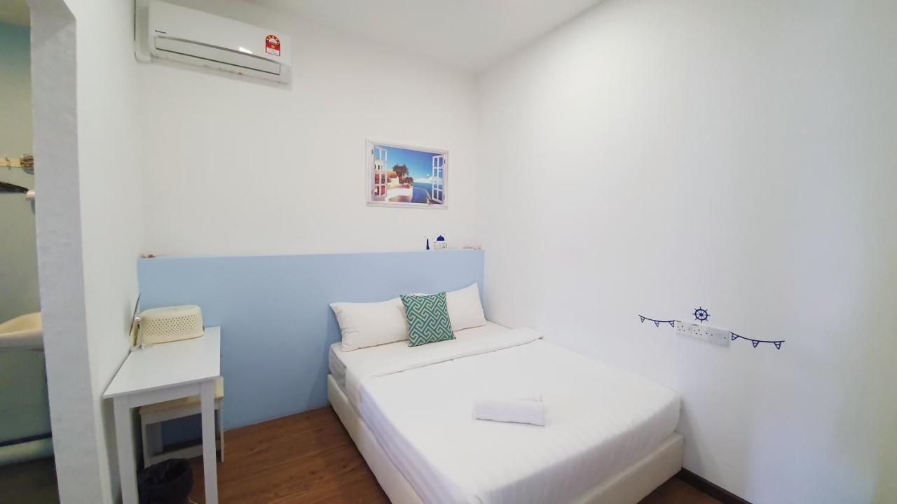 Ocean House Hostel Semporna Kültér fotó